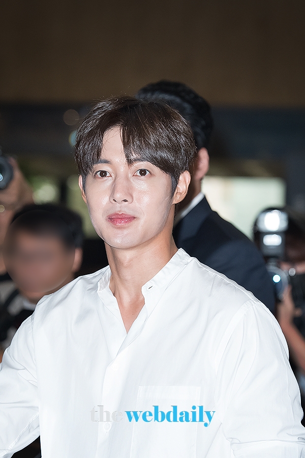 김현중, 김포국제공항 출국 현장