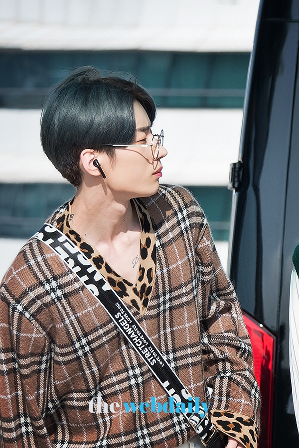 X1(엑스원) 한승우, 인천국제공항 출국 현장