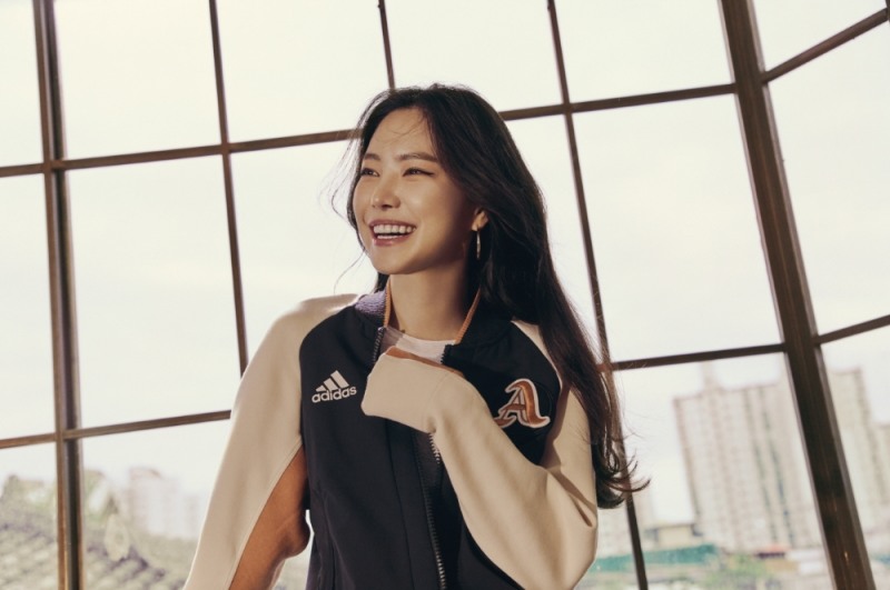 아디다스, 트렌디한 아우터로 제격인 VRCT 자켓 출시