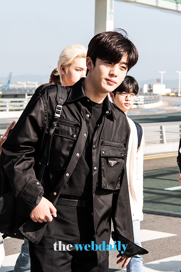 X1(엑스원) 김요한, 인천국제공항 출국 현장