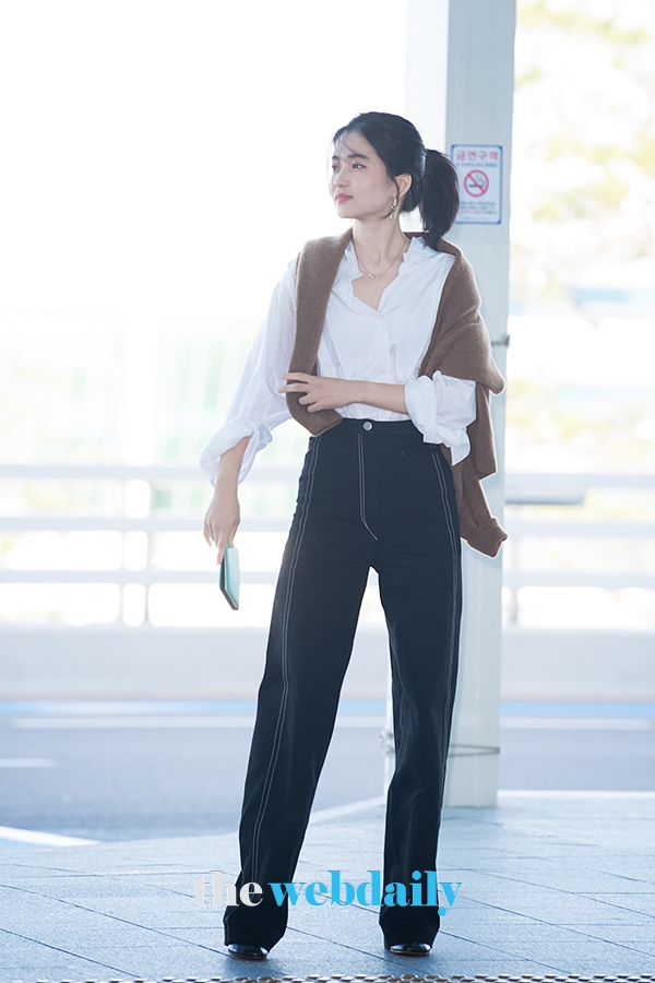 김태리, 인천국제공항 출국 현장