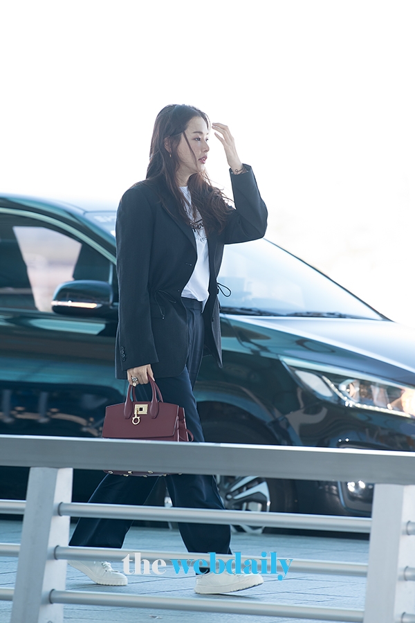 이하늬, 인천국제공항 출국 현장