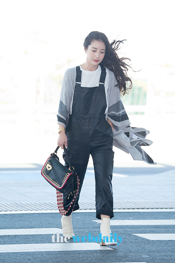 기은세, 인천국제공항 출국 현장