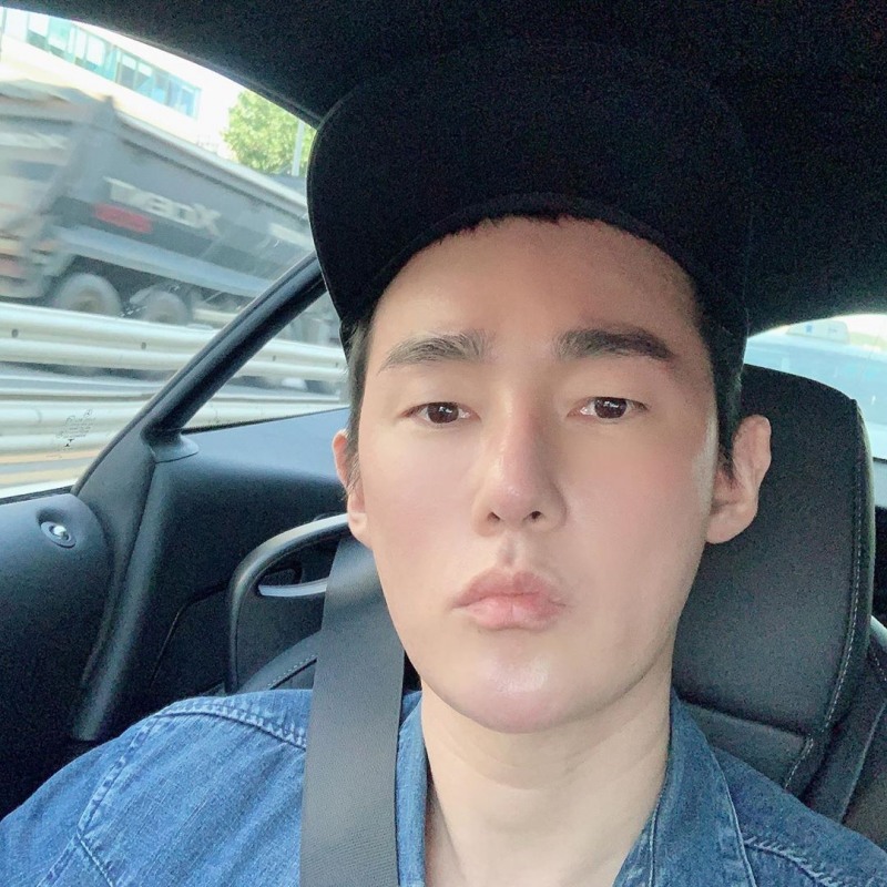 사진출처=허지웅SNS