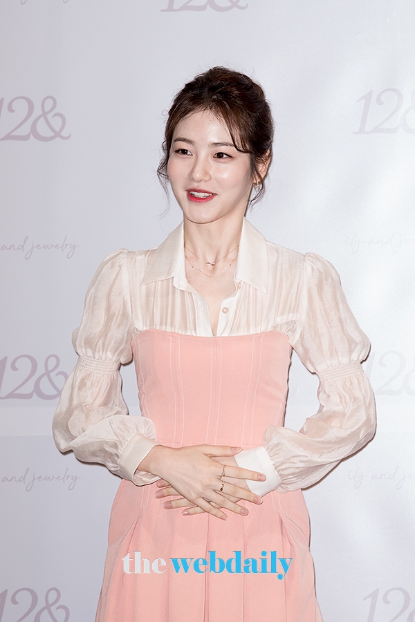 신예은, 12&(일리앤) 포토월 행사 현장