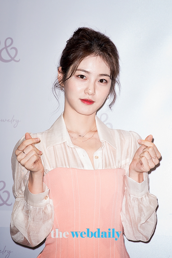 신예은, 12&(일리앤) 포토월 행사 현장