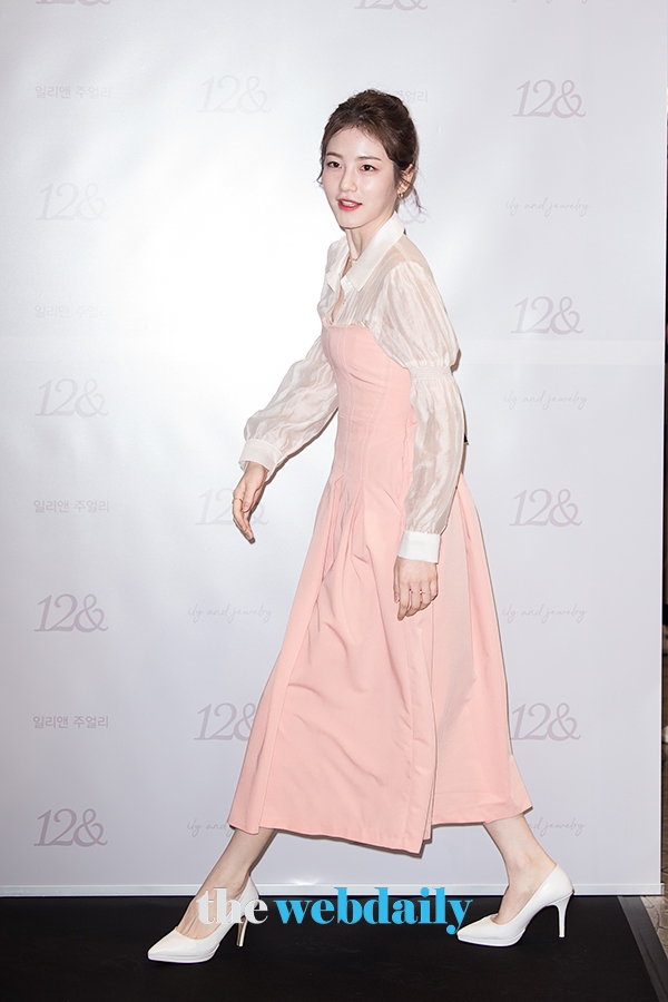 신예은, 12&(일리앤) 포토월 행사 현장