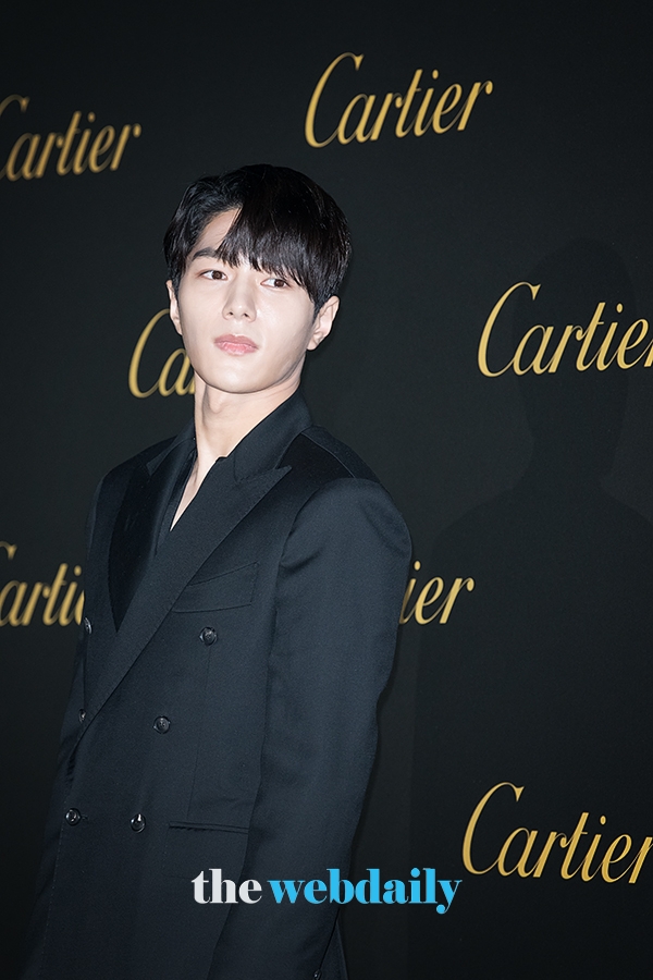김명수, 까르띠에 '저스트 앵 끌루' 파티 현장