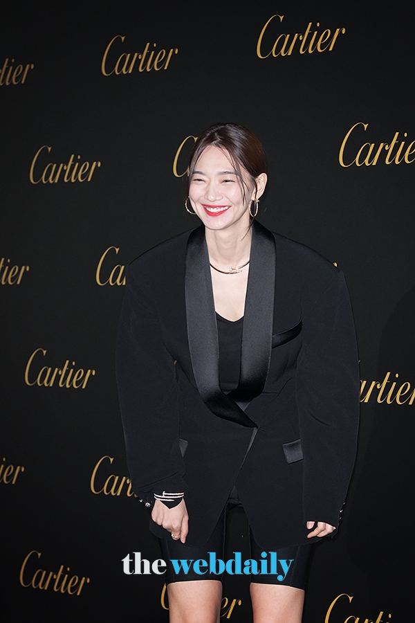신민아, 까르띠에 '저스트 앵 끌루' 파티 현장
