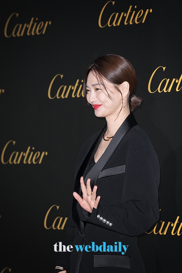 신민아, 까르띠에 '저스트 앵 끌루' 파티 현장