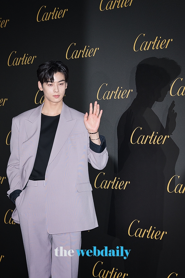 차은우, 까르띠에 '저스트 앵 끌루' 파티 현장