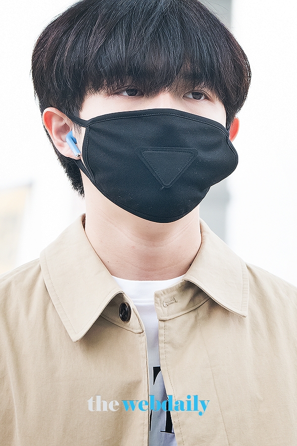 김재환, 인천국제공항 출국 현장