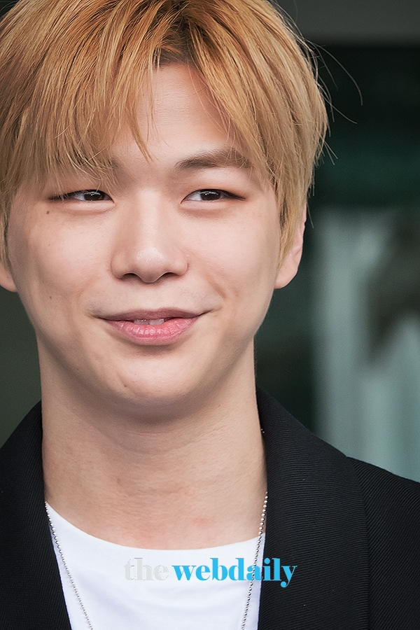 강다니엘, 인천국제공항 출국 현장