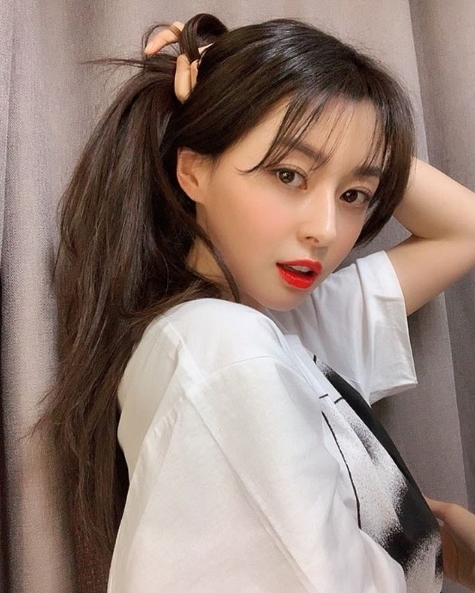 사진=권나라 SNS