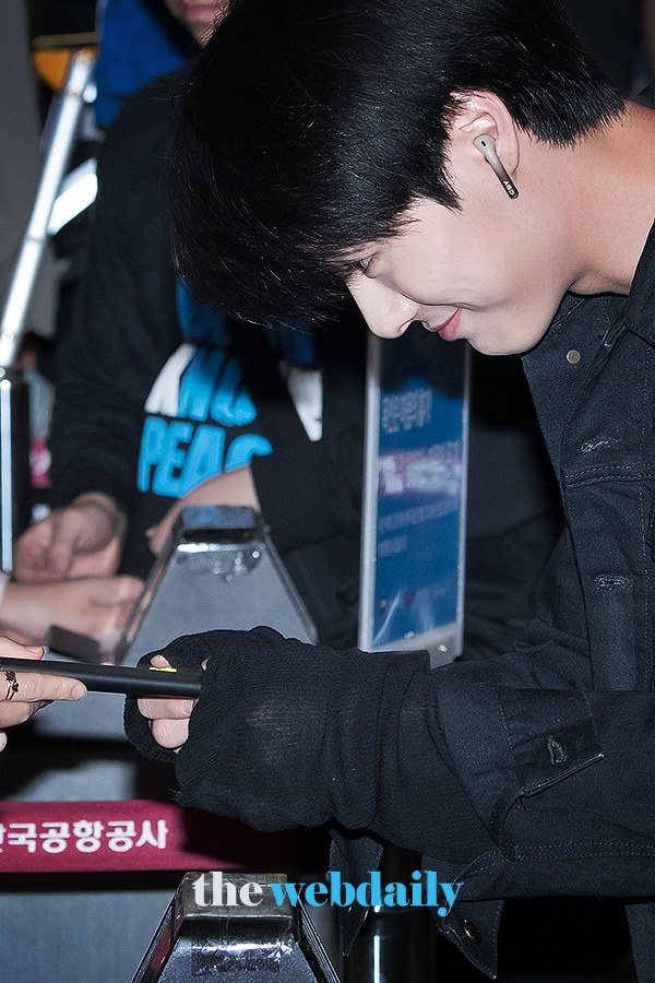 X1(엑스원) 조승연, 김포국제공항 출국 현장