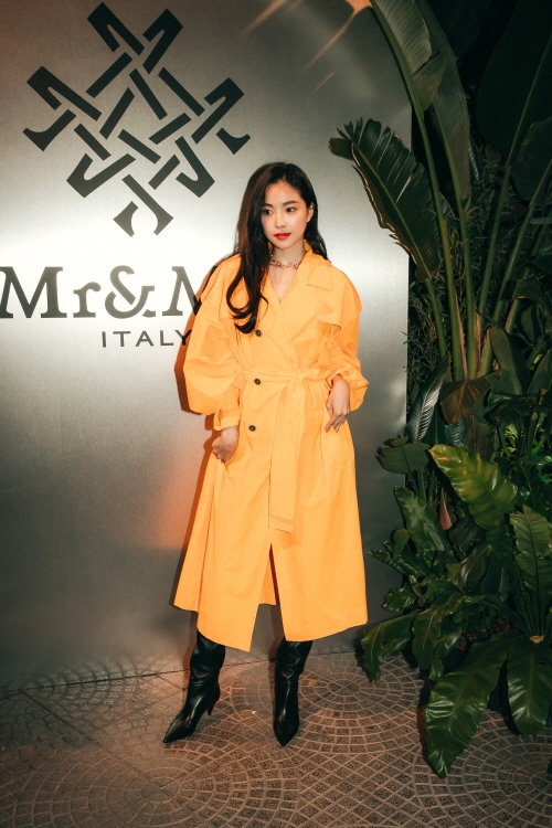 손나은, 밀라노 패션위크서 스타일리쉬한 ‘스포티 럭스룩’ 선봬…