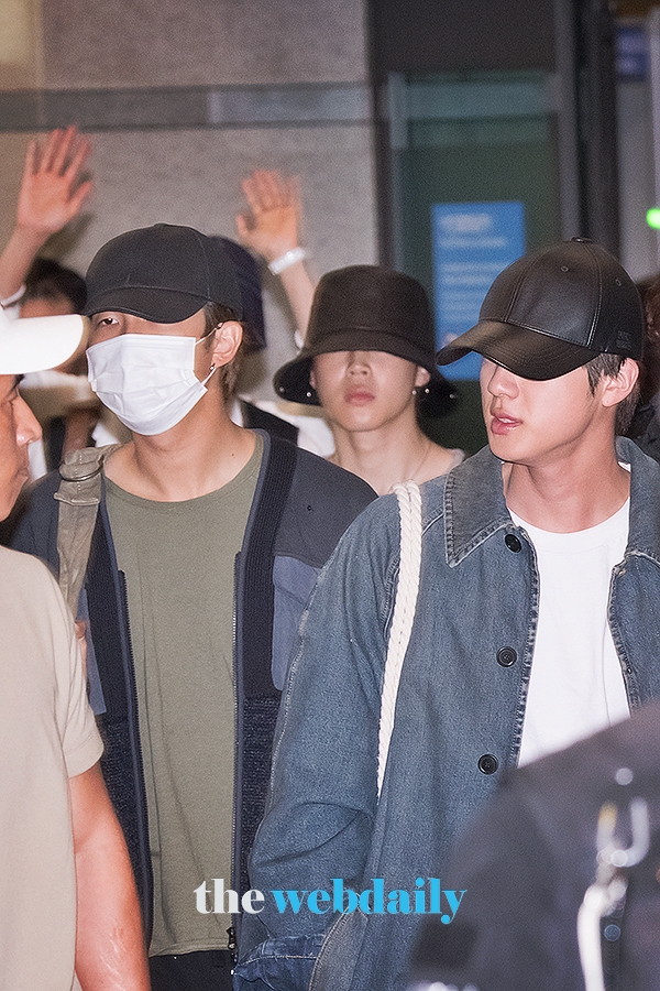 방탄소년단(BTS) RM-지민-진, 인천국제공항 입국 현장
