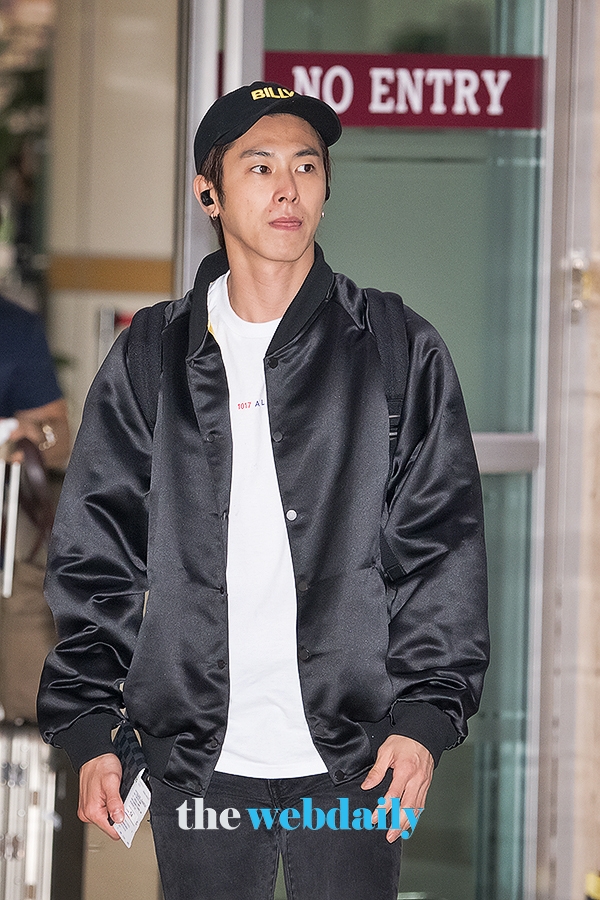 동방신기(TVXQ) 유노윤호, 김포국제공항 입국 현장