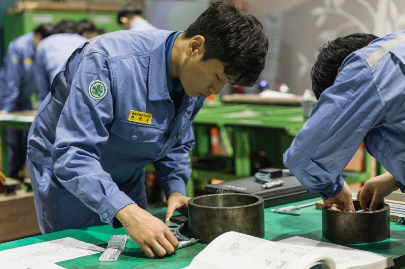 교육 모습.(사진=포스코)