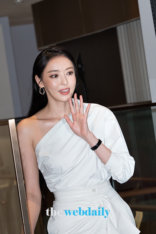 이다희, '랑콤' 포토월 행사 현장