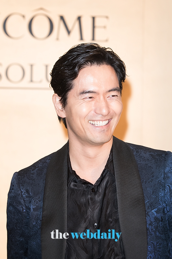 이진욱, '랑콤' 포토월 행사 현장