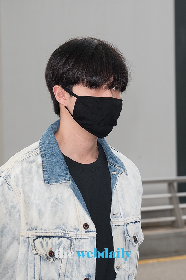 김재환, 인천국제공항 출국 현장
