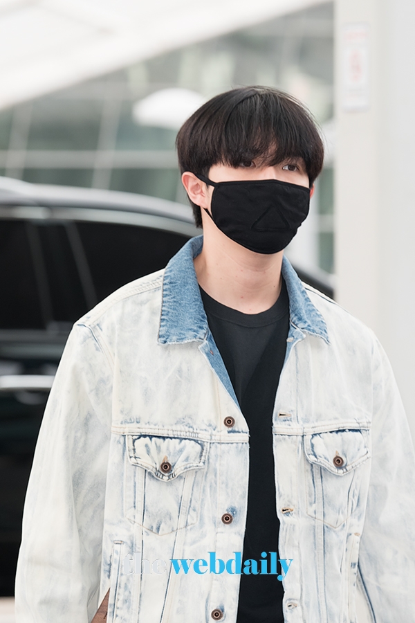 김재환, 인천국제공항 출국 현장