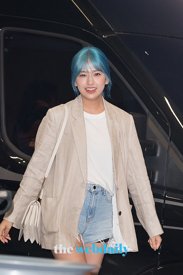 아이즈원(IZONE) 안유진, 인천국제공항 출국 현장