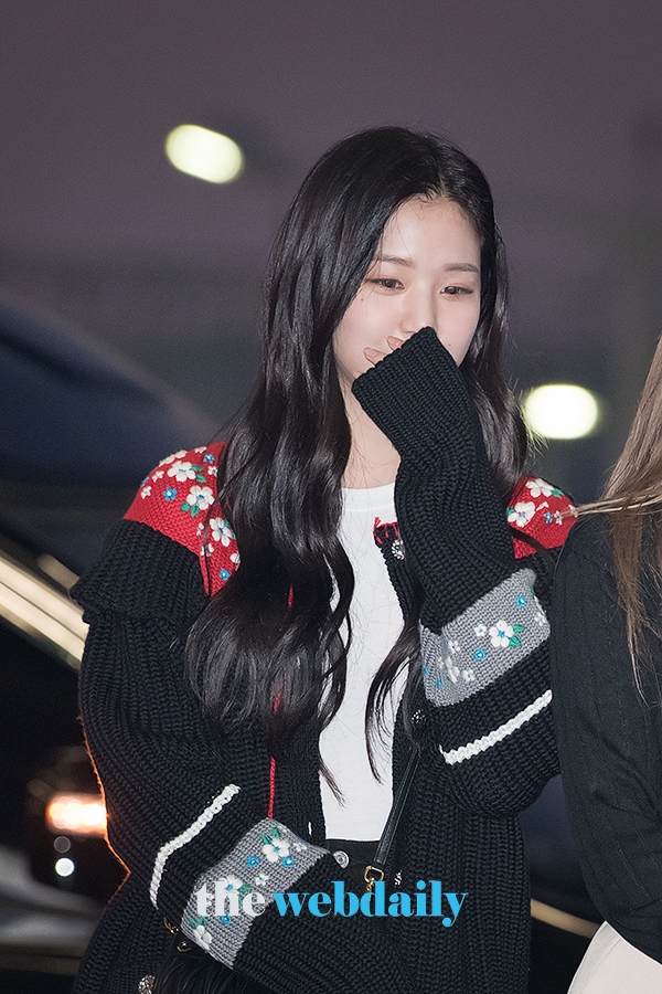 아이즈원(IZONE) 장원영, 인천국제공항 출국 현장