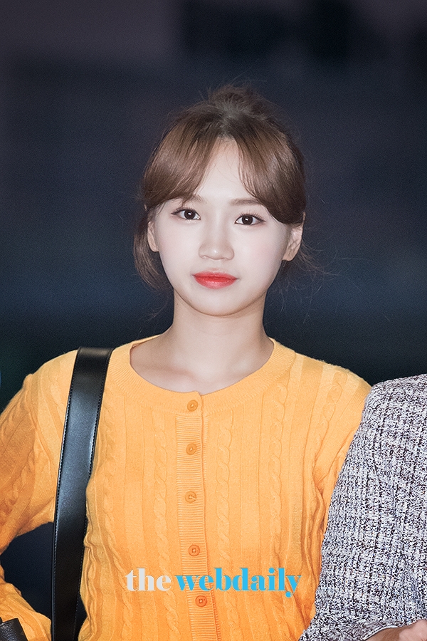아이즈원(IZONE) 김채원, 인천국제공항 출국 현장