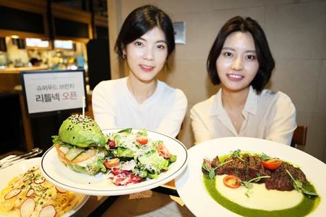 갤러리아百, 슈퍼푸드 브런치 ‘리틀넥’ 오픈