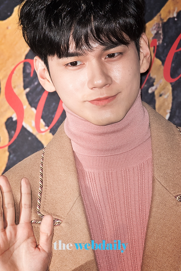 옹성우, 구찌 포토월 행사 현장