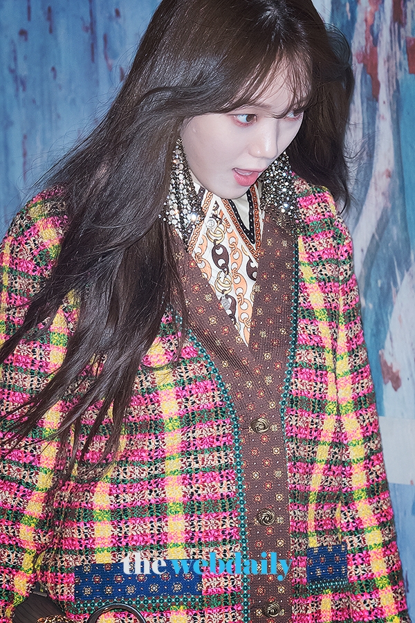 이성경, 구찌 포토월 행사 현장