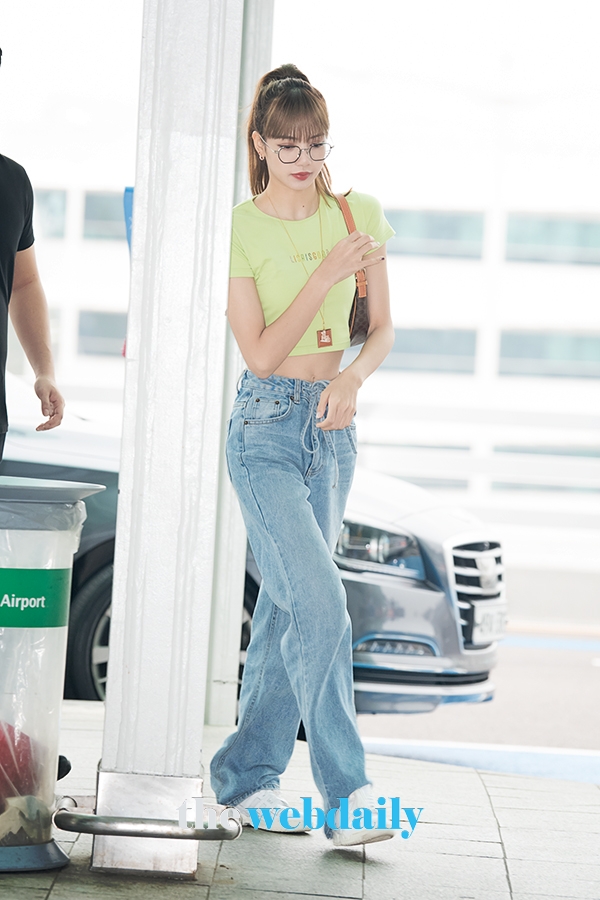 BLACKPINK(블랙핑크) 리사, 인천국제공항 출국 현장