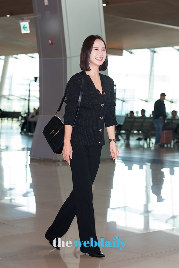 조여정, 김포국제공항 국내선 출발 현장