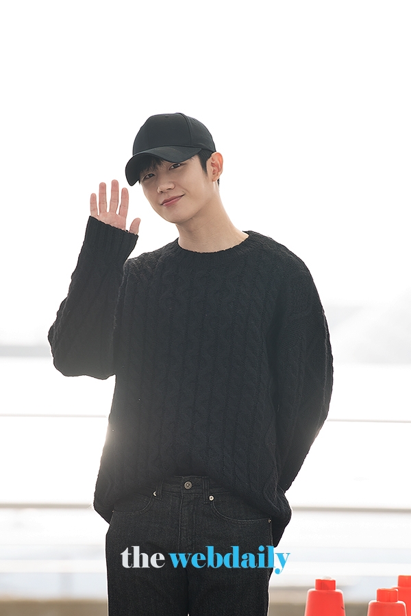 정해인, 인천국제공항 출국 현장