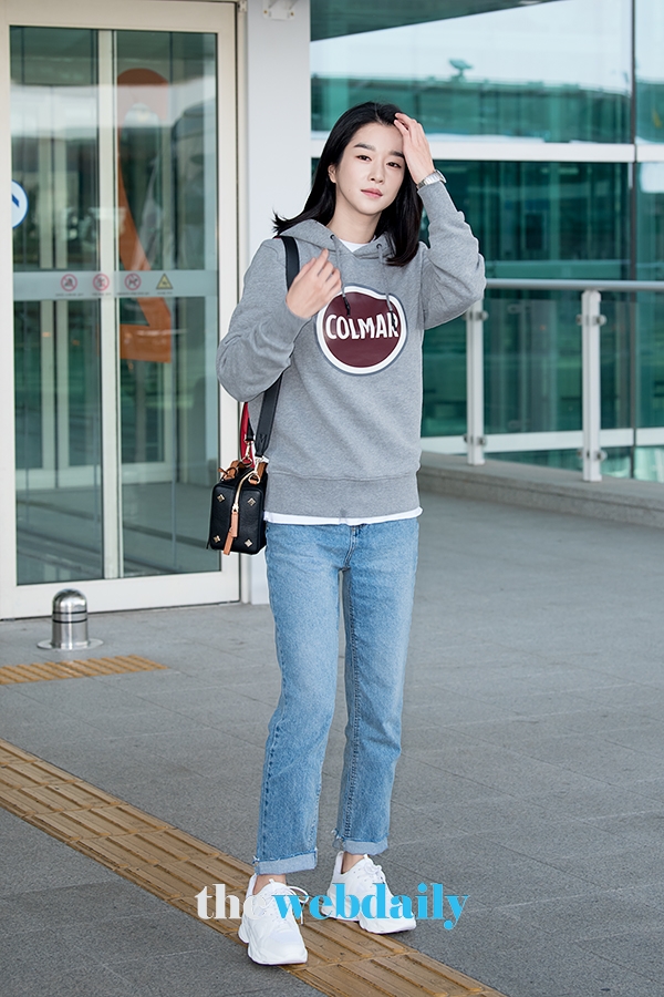 서예지, 인천국제공항 출국 현장