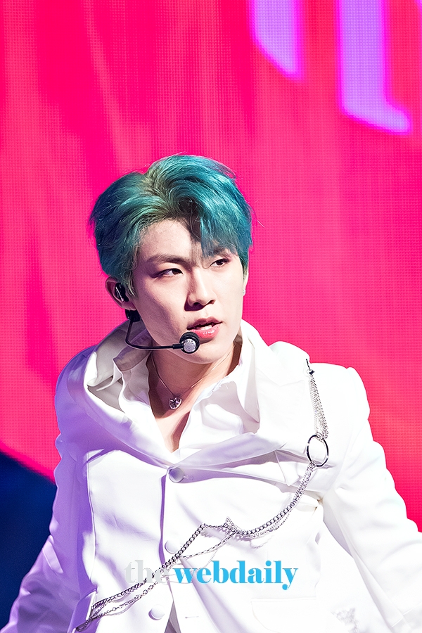 AB6IX 박우진, '6IXENSE(식스센스)' 발매 기념 쇼케이스 현장