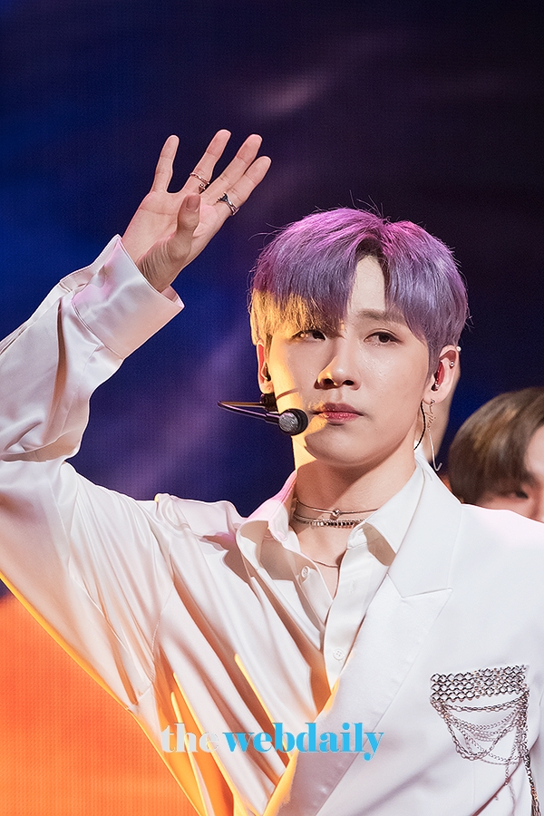 AB6IX 전웅, '6IXENSE(식스센스)' 발매 기념 쇼케이스 현장
