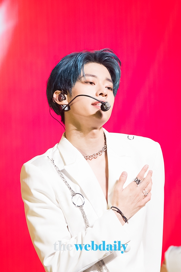 AB6IX 김동현, '6IXENSE(식스센스)' 발매 기념 쇼케이스 현장