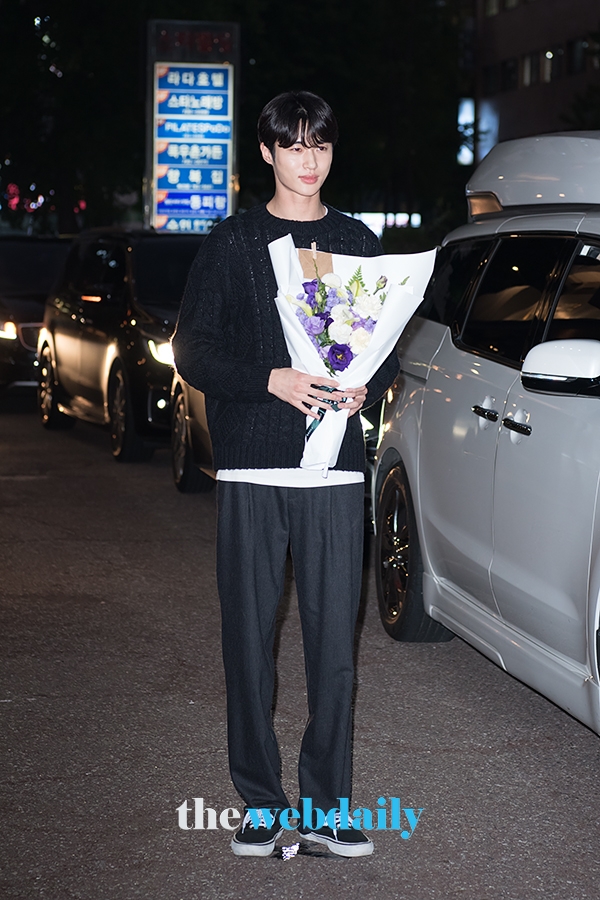변우석, JTBC 월화 드라마 '조선혼담공작소 꽃파당' 쫑파티 현장