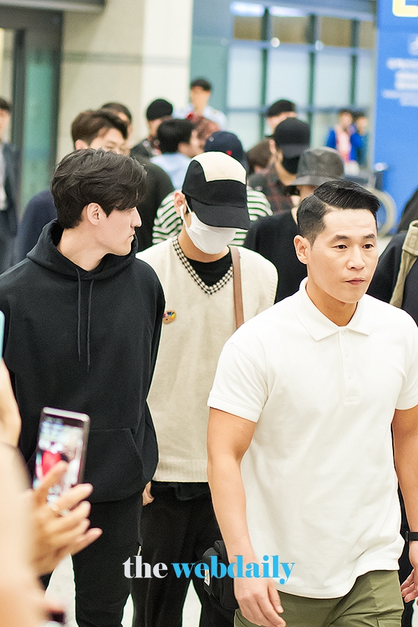 방탄소년단(BTS) 뷔, 인천국제공항 입국 현장