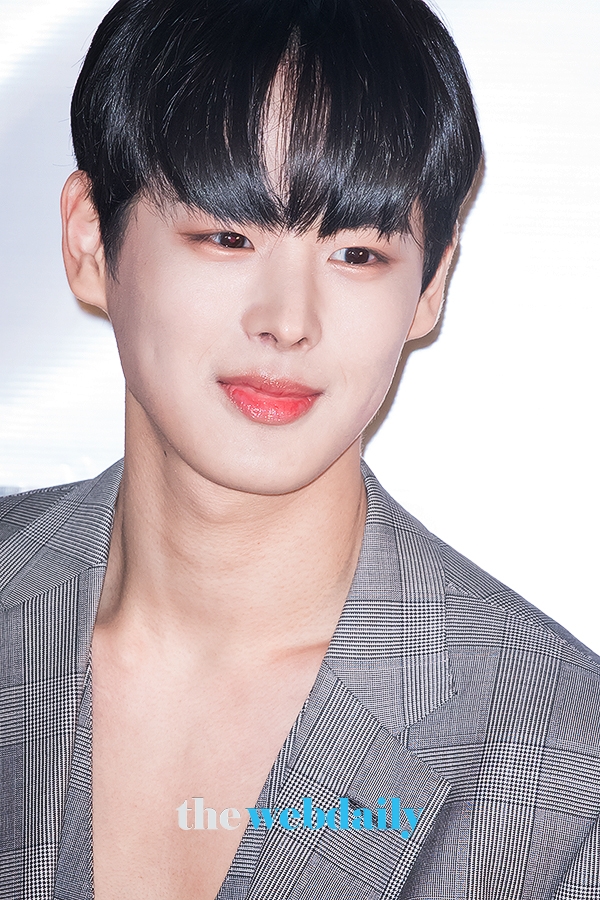 빅톤 최병찬, '퓨어띠어리' 론칭 파티 현장