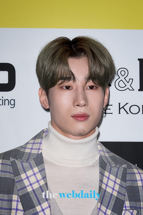 X1(엑스원) 한승우, 2020 S/S 패션위크 '엘엘이이' 컬렉션(사진: 최수영기자)