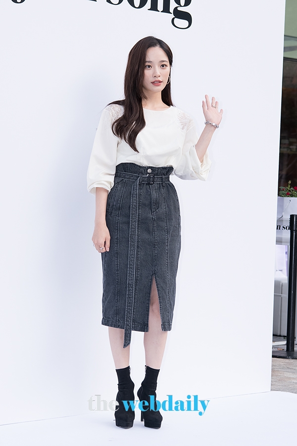 배윤경, 제인송(jain song) 2020 S/S 컬렉션 포토월 행사 현장