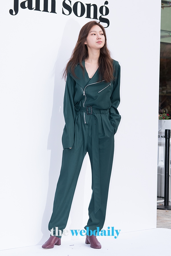 최유화, 제인송(jain song) 2020 S/S 컬렉션 포토월 행사 현장