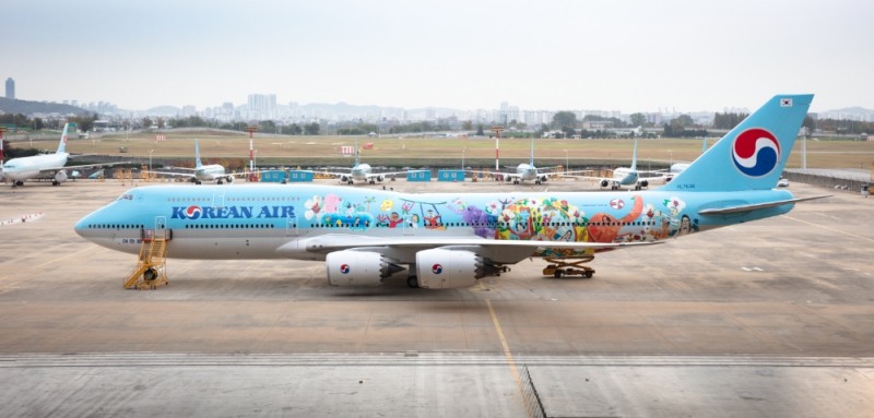 '제11회 내가 그린 예쁜 비행기' 1등 작품이 래핑된 대한항공 보잉747-8i 항공기.(사진=대한항공)