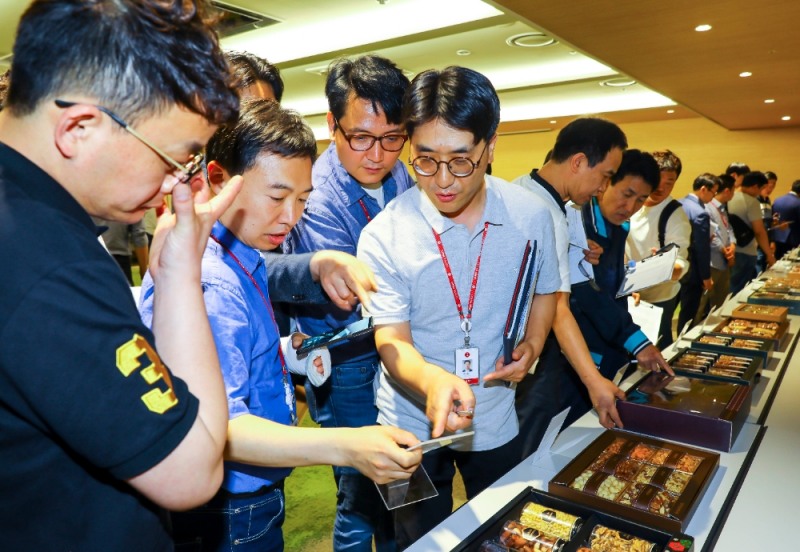 롯데마트, 영등포 롯데 리테일 아카데미에서 설 선물세트 품평회 진행