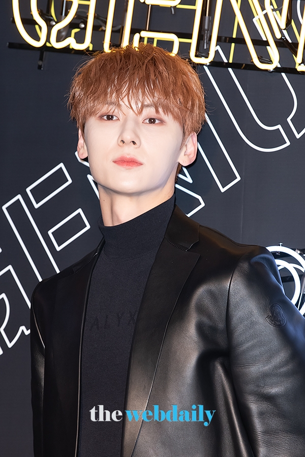뉴이스트 황민현, 몽클레르 플래스십 오픈 포토월 행사 현장 (사진:최수영기자)