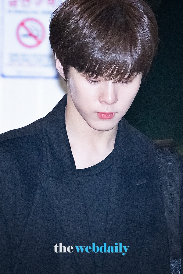 X1(엑스원) 김우석, 인천국제공항 출국 현장(사진:최수영기자)